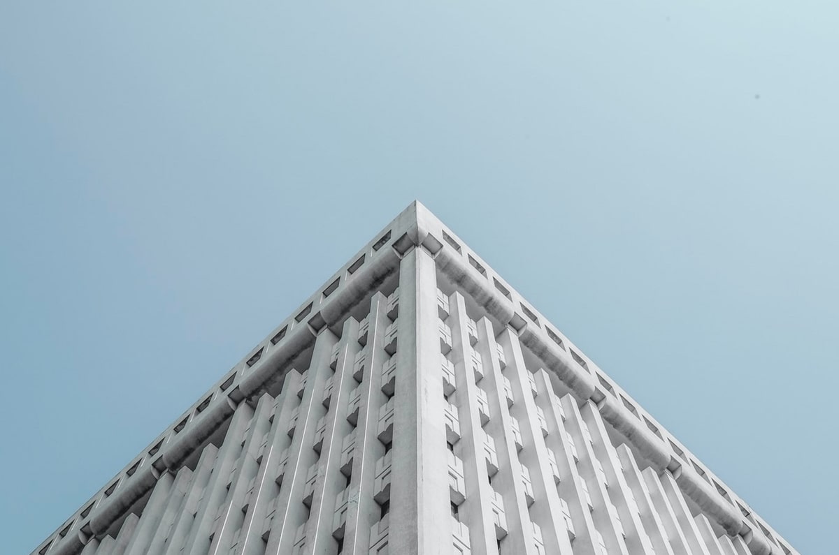 欧冠|16强全部产生，皇马、大巴黎惊险晋级